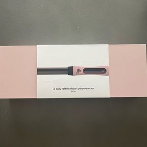 NEW LANGE Le Curl 25mm Titanium Curling Wand Blush